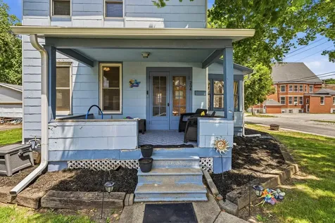 204 West Green Street Farmer City IL 61842