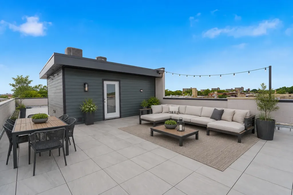6414 North Francisco Avenue Chicago IL 60645
