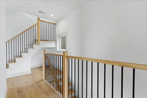 6414 North Francisco Avenue Chicago IL 60645