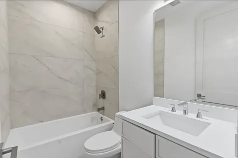 6414 North Francisco Avenue Chicago IL 60645