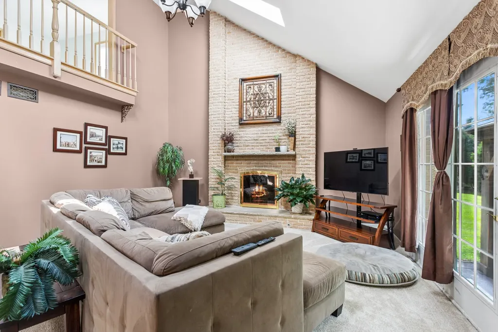2424 Pepper Tree Court Lisle IL 60532