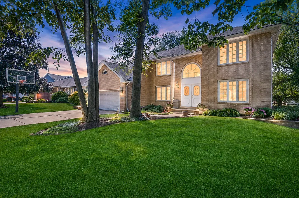 2424 Pepper Tree Court Lisle IL 60532