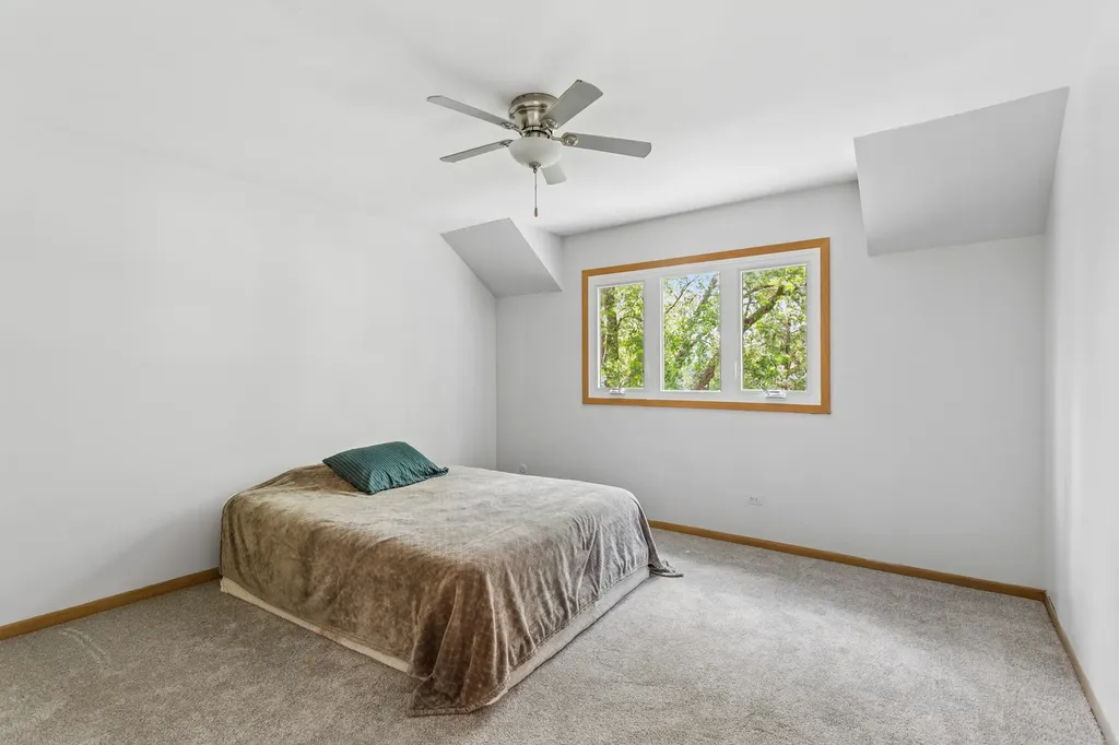 2424 Pepper Tree Court Lisle IL 60532