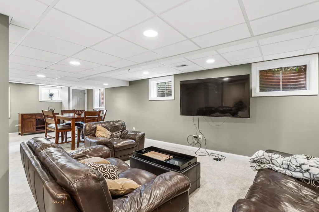 2424 Pepper Tree Court Lisle IL 60532