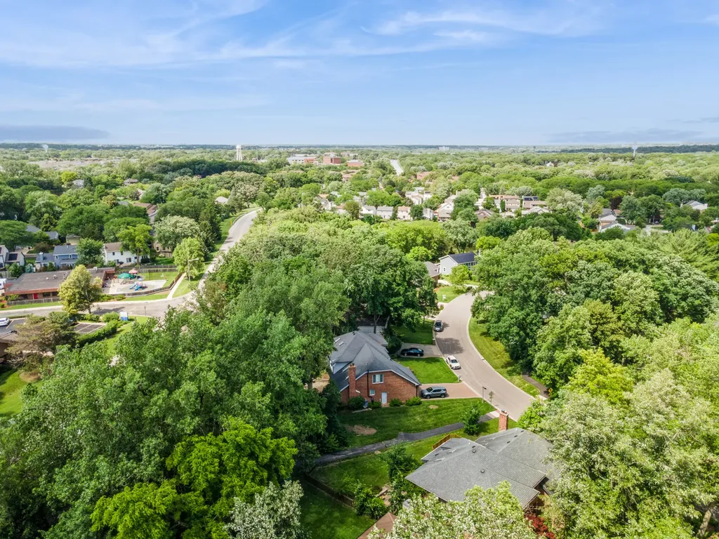 2424 Pepper Tree Court Lisle IL 60532