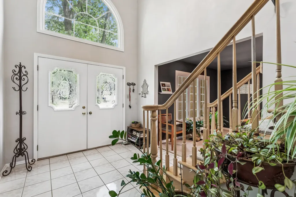 2424 Pepper Tree Court Lisle IL 60532