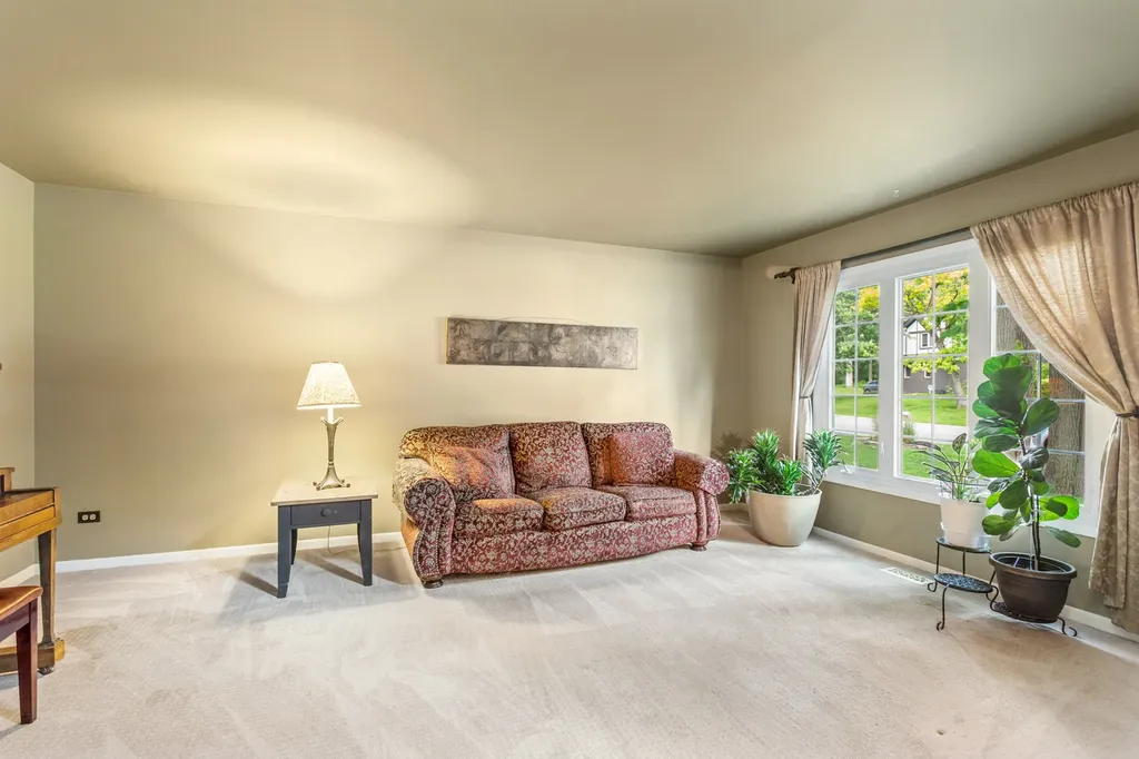 2424 Pepper Tree Court Lisle IL 60532
