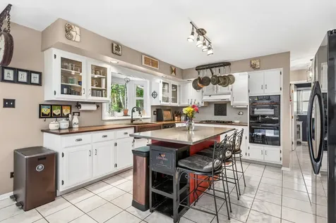 2424 Pepper Tree Court Lisle IL 60532