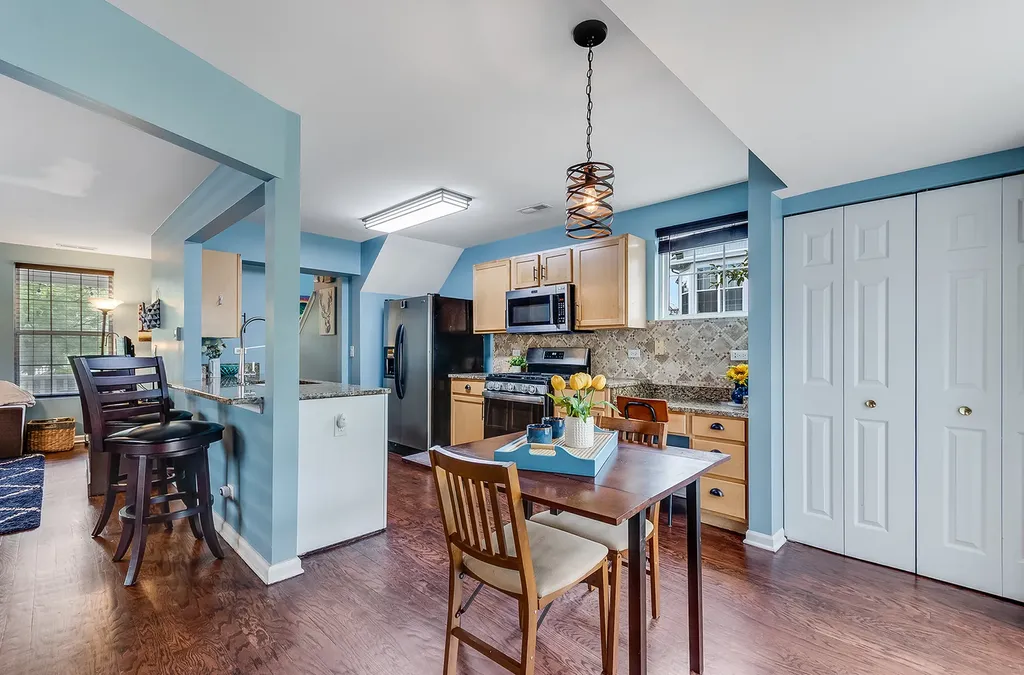 1035 Serendipity Drive Aurora IL 60504