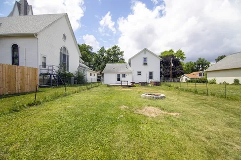 288 South Walnut Street Chebanse IL 60922