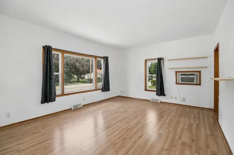 288 South Walnut Street Chebanse IL 60922