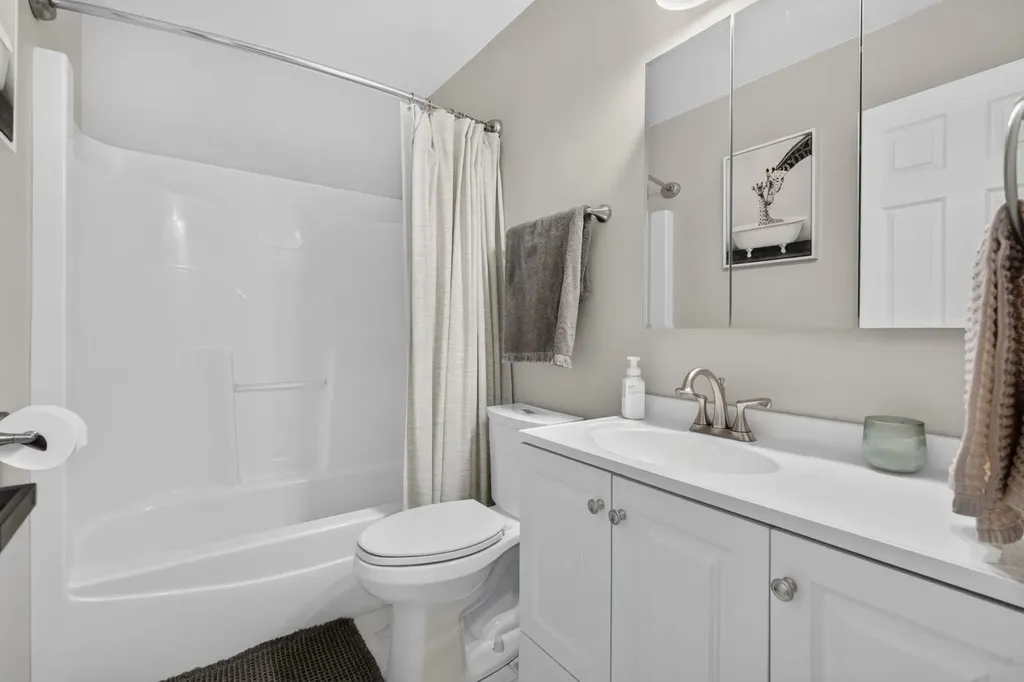4711 Blue Jay Lane Plainfield IL 60586