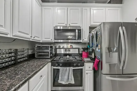 4851 North Paulina Street Chicago IL 60640
