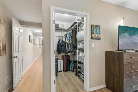 4851 North Paulina Street Chicago IL 60640
