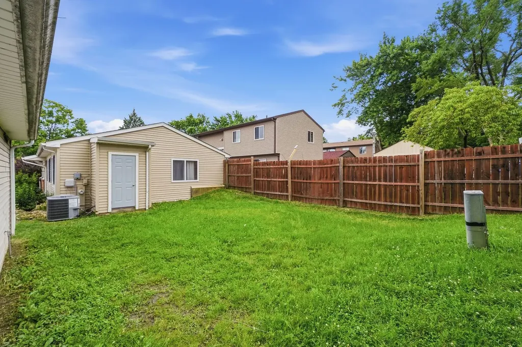 536 Princeton Drive Bolingbrook IL 60440