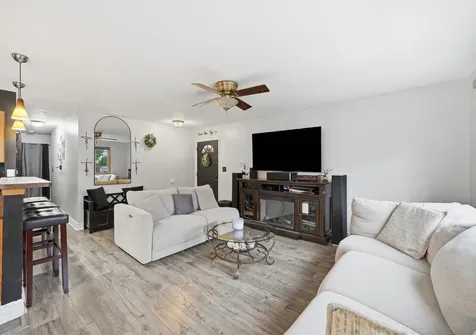 536 Princeton Drive Bolingbrook IL 60440