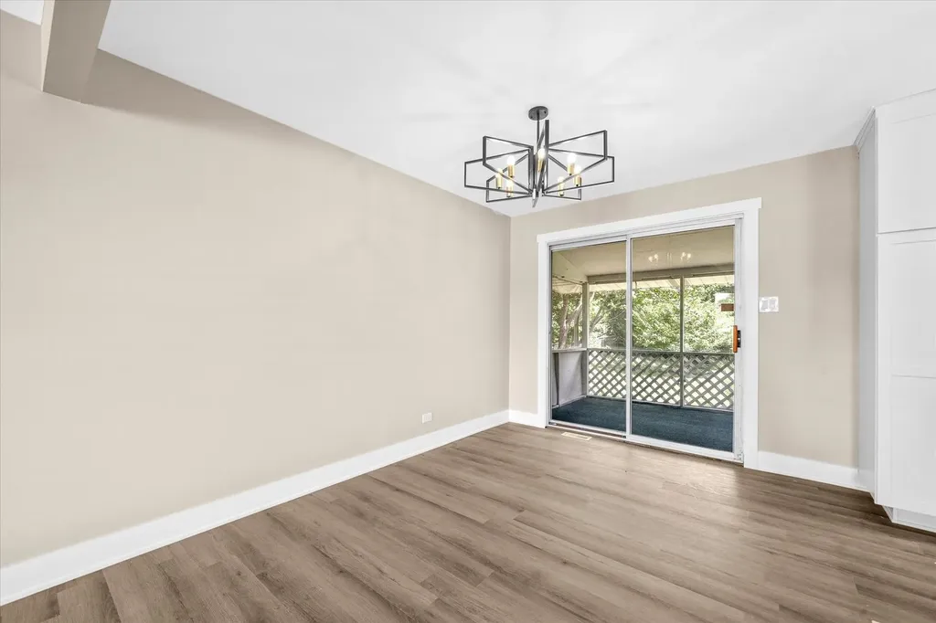 807 Division Street Lisle IL 60532