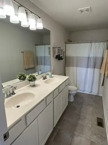 1109 Nottingham Road Sycamore IL 60178
