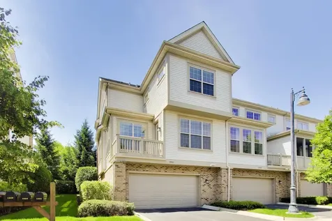 1910 Dauntless Drive Glenview IL 60026