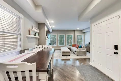 2938 North Damen Avenue Chicago IL 60618