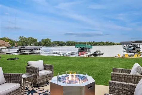 225 Edgewater Drive Crystal Lake IL 60014