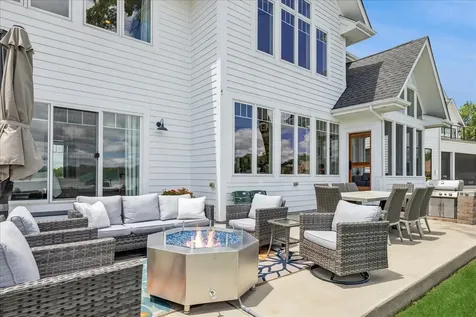 225 Edgewater Drive Crystal Lake IL 60014
