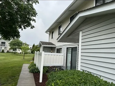 727 Whitesail Drive Schaumburg IL 60194
