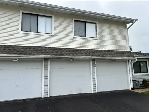 727 Whitesail Drive Schaumburg IL 60194