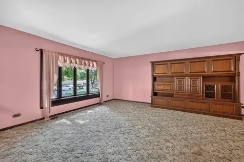 4N326 Wiant Road West Chicago IL 60185