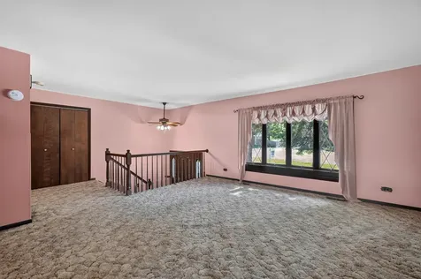 4N326 Wiant Road West Chicago IL 60185