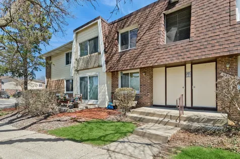 6818 Roberts Drive Woodridge IL 60517