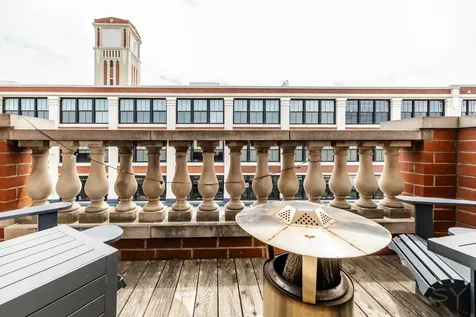 2540 West Diversey Avenue Chicago IL 60647