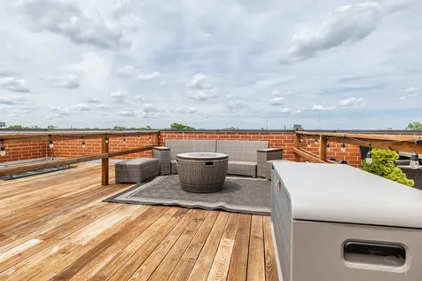 2540 West Diversey Avenue Chicago IL 60647