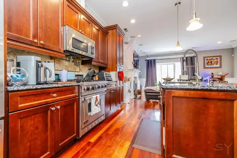 2540 West Diversey Avenue Chicago IL 60647