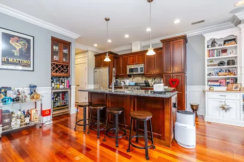 2540 West Diversey Avenue Chicago IL 60647