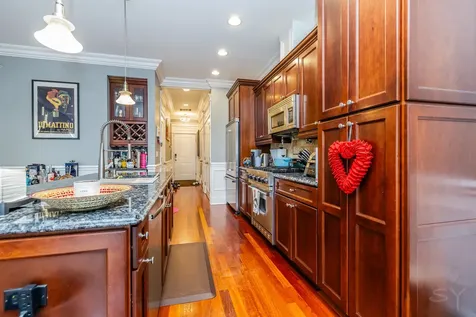 2540 West Diversey Avenue Chicago IL 60647