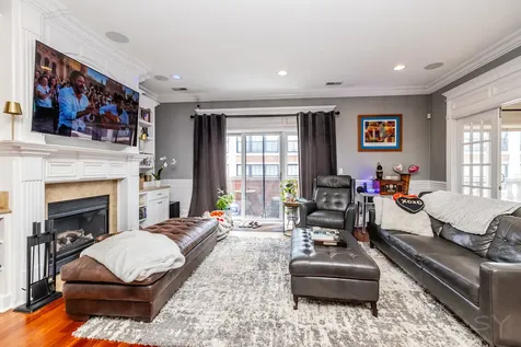 2540 West Diversey Avenue Chicago IL 60647