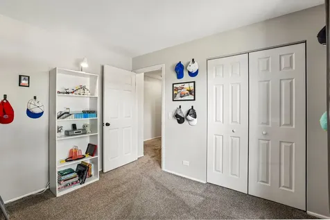 1307 Cromwell Court Vernon Hills IL 60061