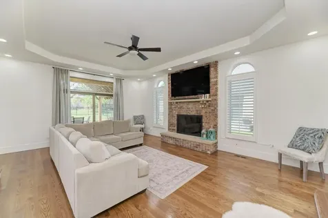 10 Founders Pointe Bloomingdale IL 60108