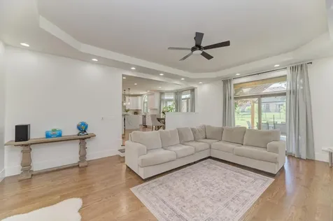 10 Founders Pointe Bloomingdale IL 60108