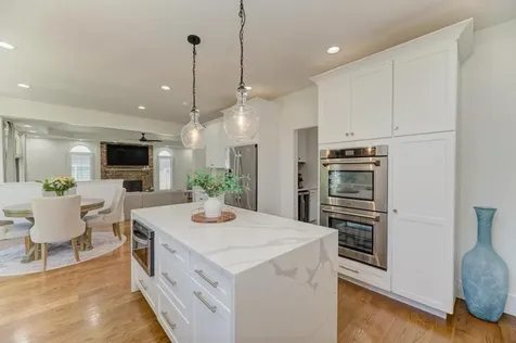 10 Founders Pointe Bloomingdale IL 60108