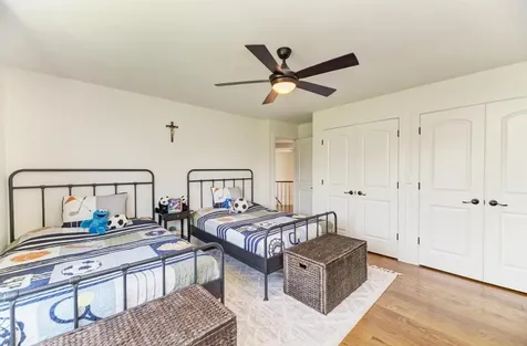 10 Founders Pointe Bloomingdale IL 60108