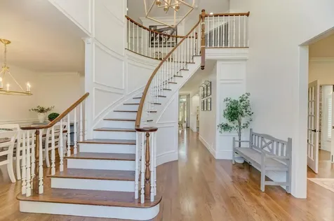 10 Founders Pointe Bloomingdale IL 60108