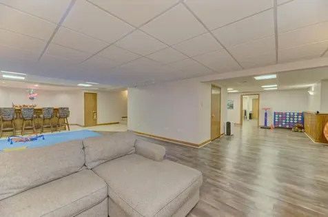10 Founders Pointe Bloomingdale IL 60108