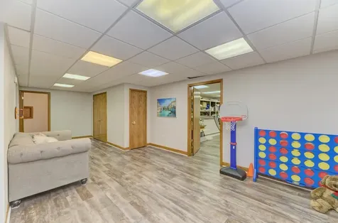 10 Founders Pointe Bloomingdale IL 60108