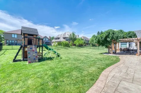 10 Founders Pointe Bloomingdale IL 60108