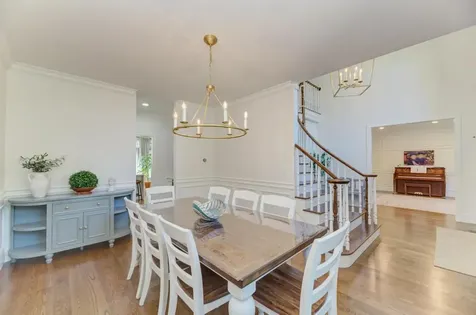 10 Founders Pointe Bloomingdale IL 60108