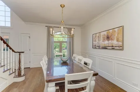 10 Founders Pointe Bloomingdale IL 60108