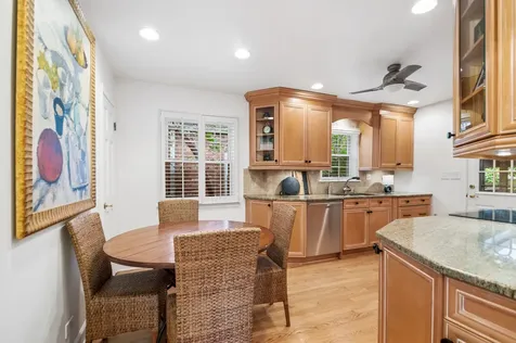 7085 North Mason Avenue Chicago IL 60646