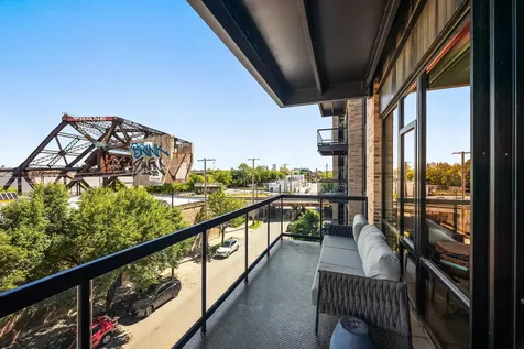 1701 West Webster Avenue Chicago IL 60614